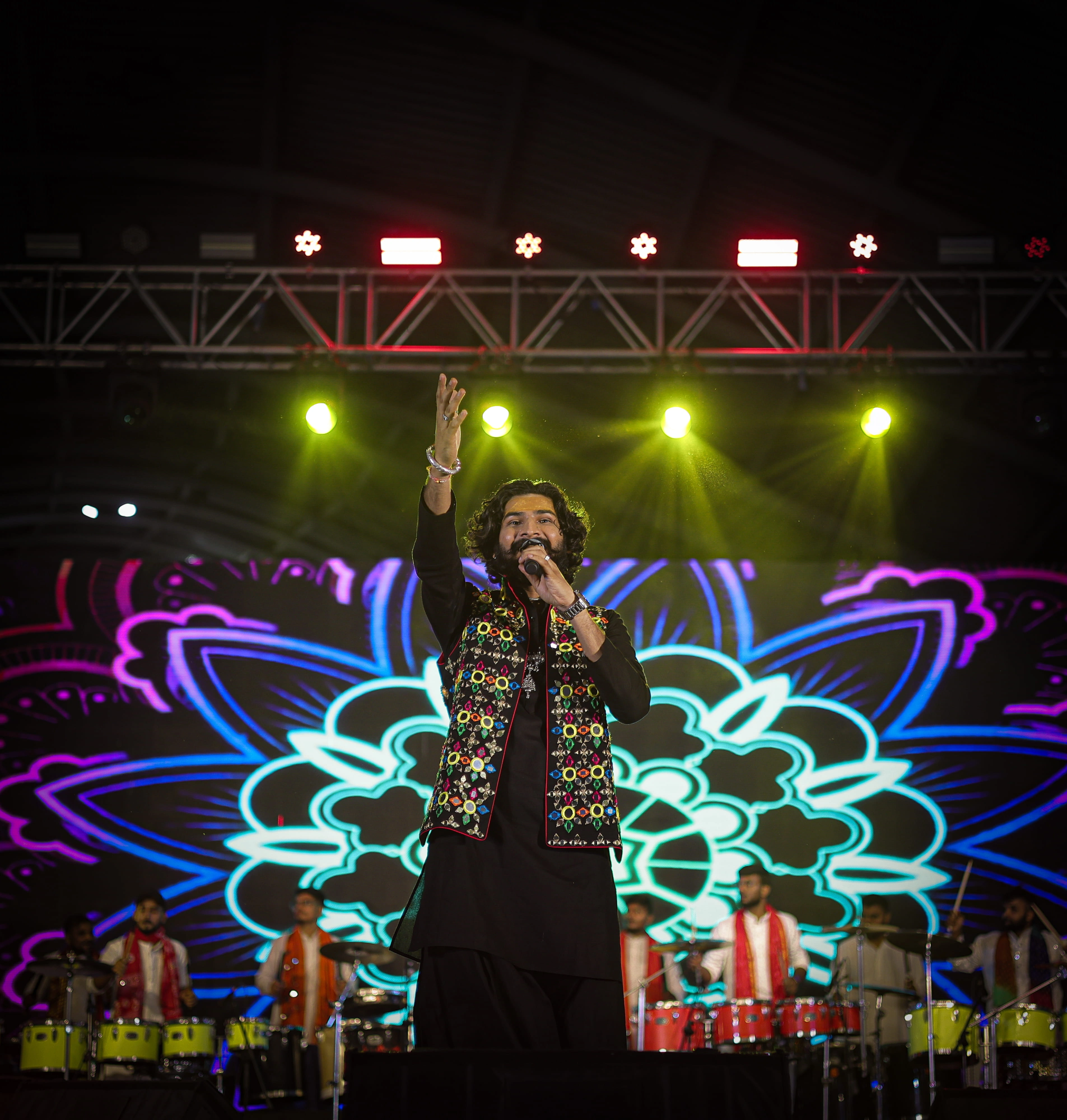 Nirav Barot performing before a packed crowd